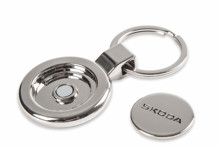 Breloc auto original Škoda cu design modern și materiale premium