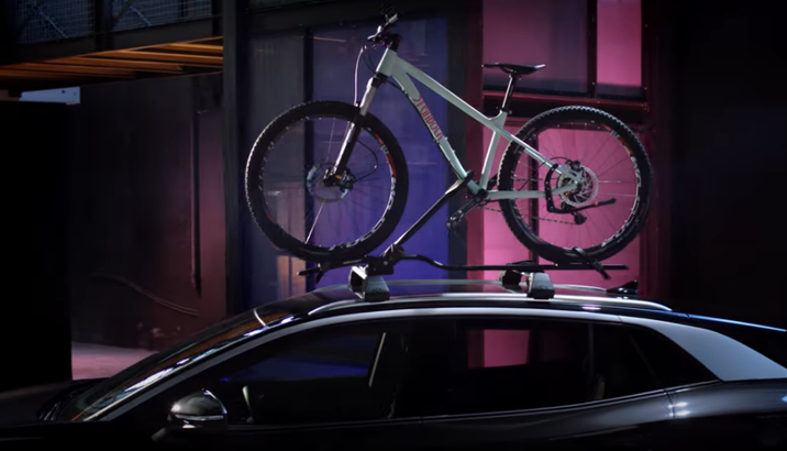 Descoperă suportul de bicicletă pentru plafon Volkswagen